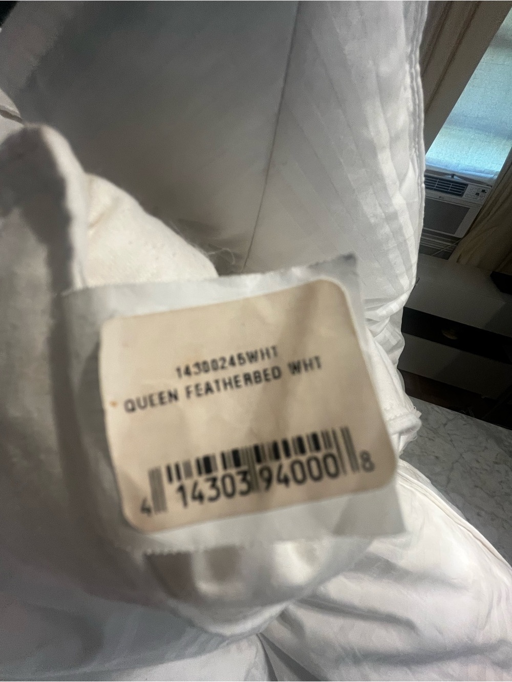Restoration Hardware White Queen Featherbed Topper